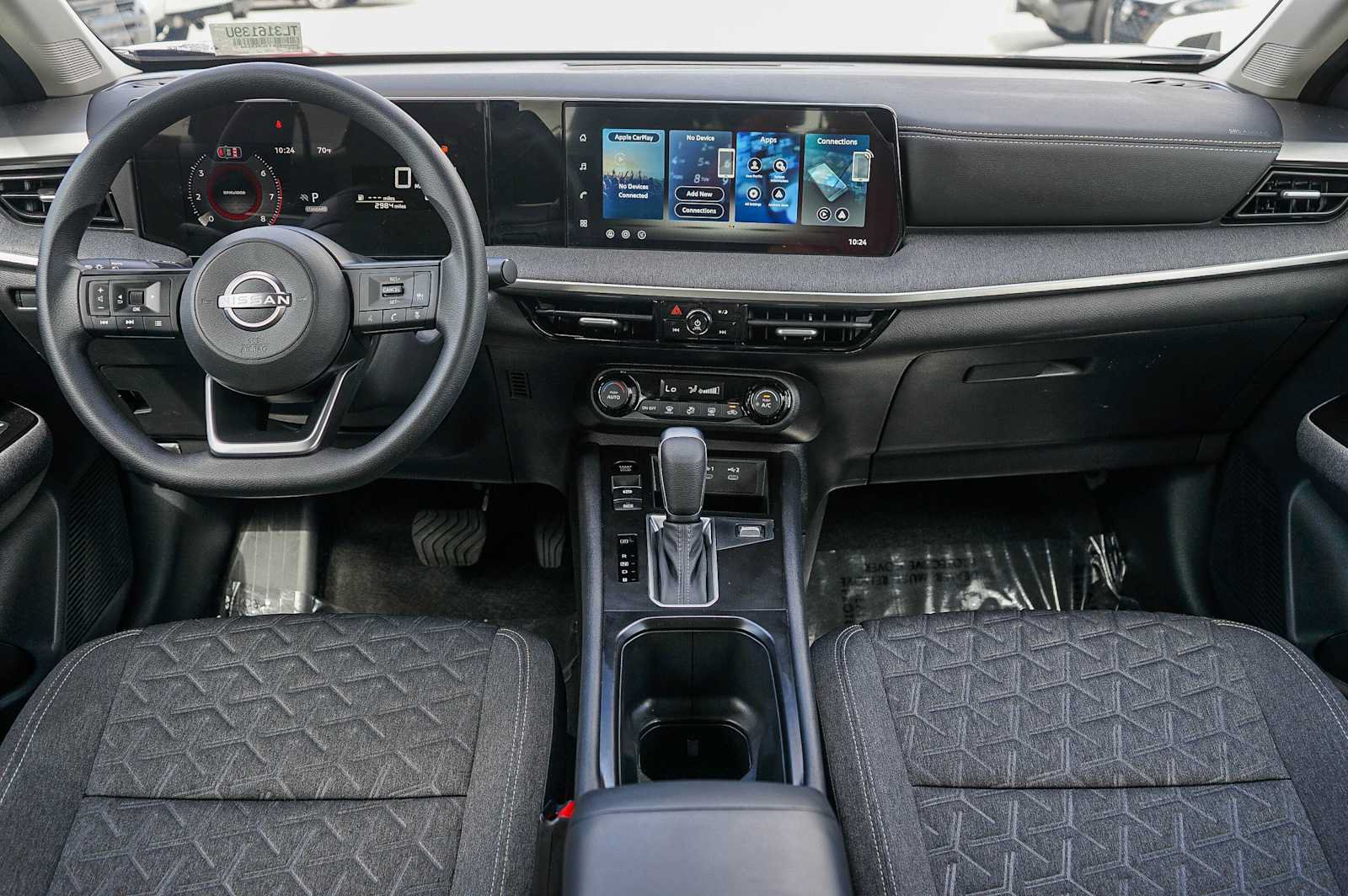 Used 2026 Nissan Kicks SV w/ Charging Package FWD image 12
