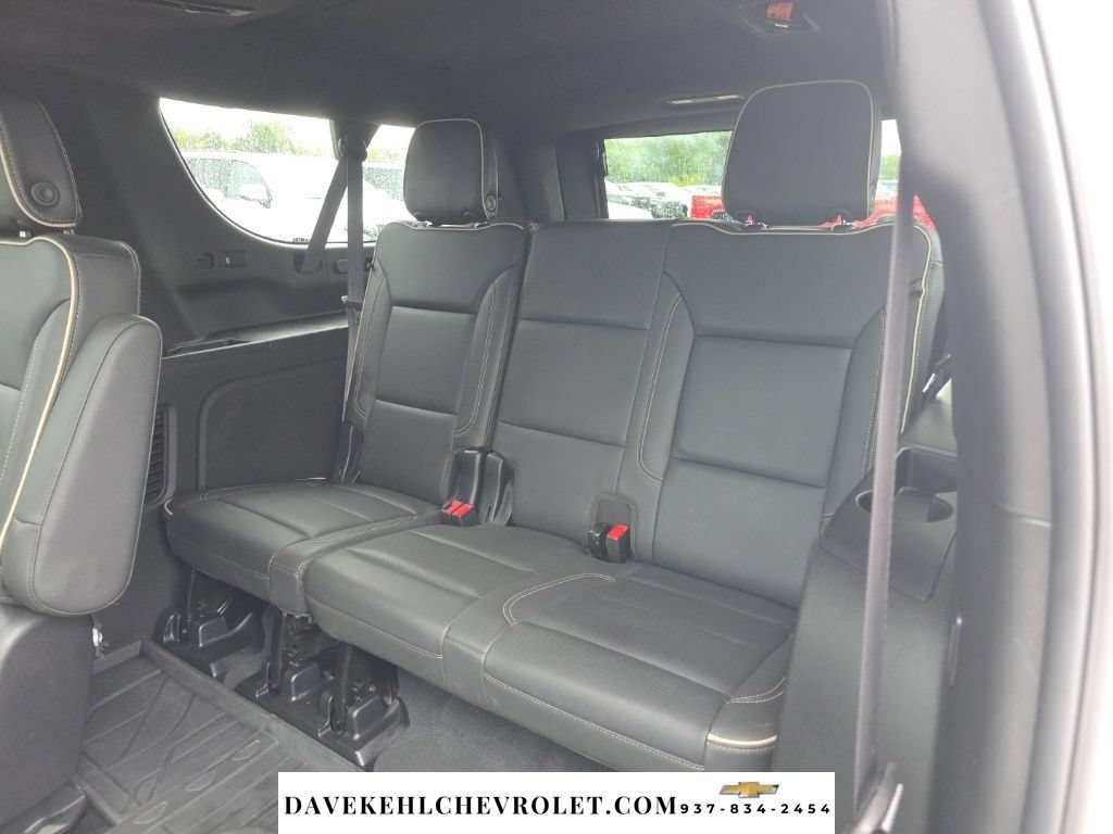 Used 2024 Chevrolet Suburban Premier AWD/4WD image 23