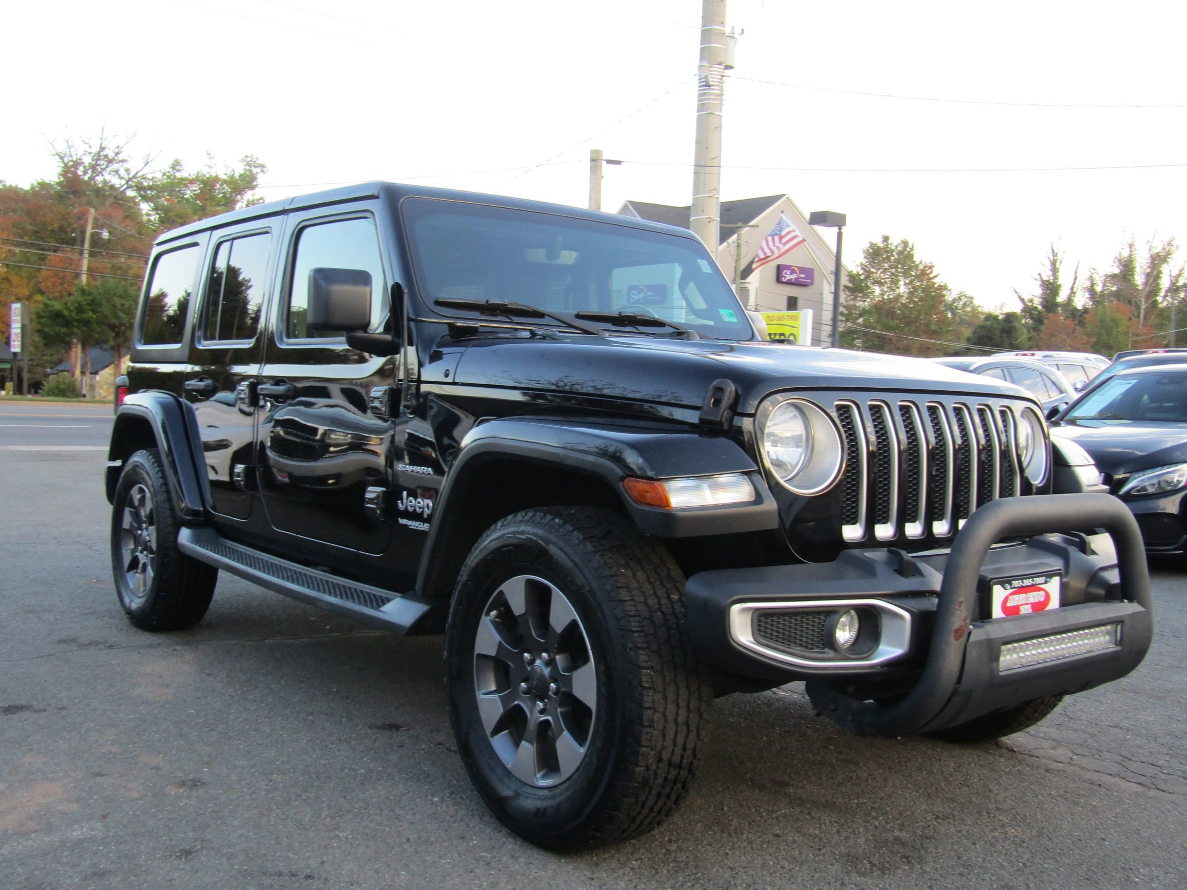 Used 2018 Jeep Wrangler Unlimited Sahara image 1