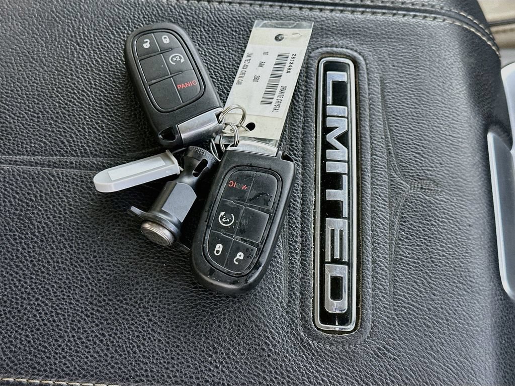 Used 2018 RAM 2500 Limited AWD/4WD image 36