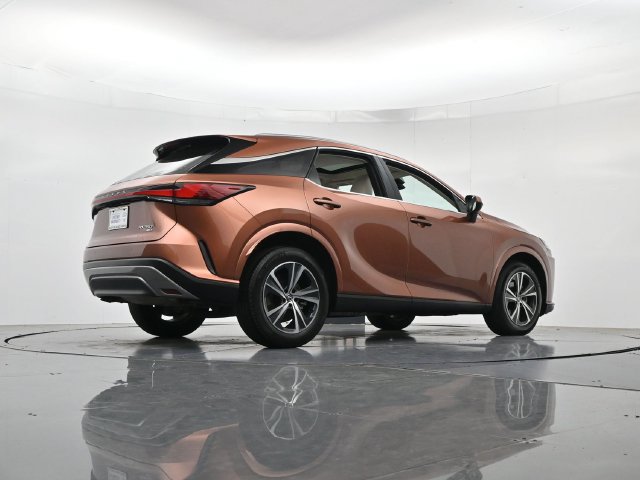 Used 2023 Lexus RX 350 Premium Plus w/ Accessory Package AWD/4WD image 33