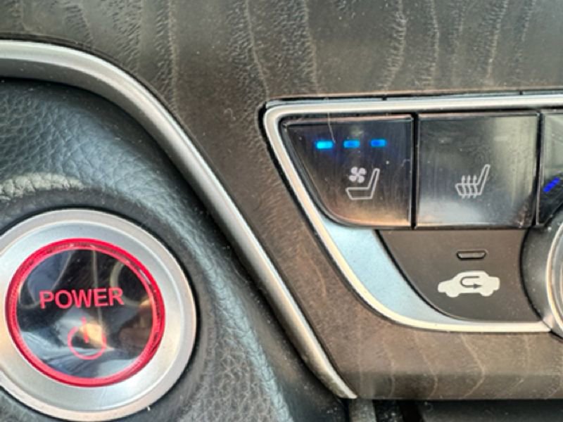 Used 2022 Honda Accord Touring image 10