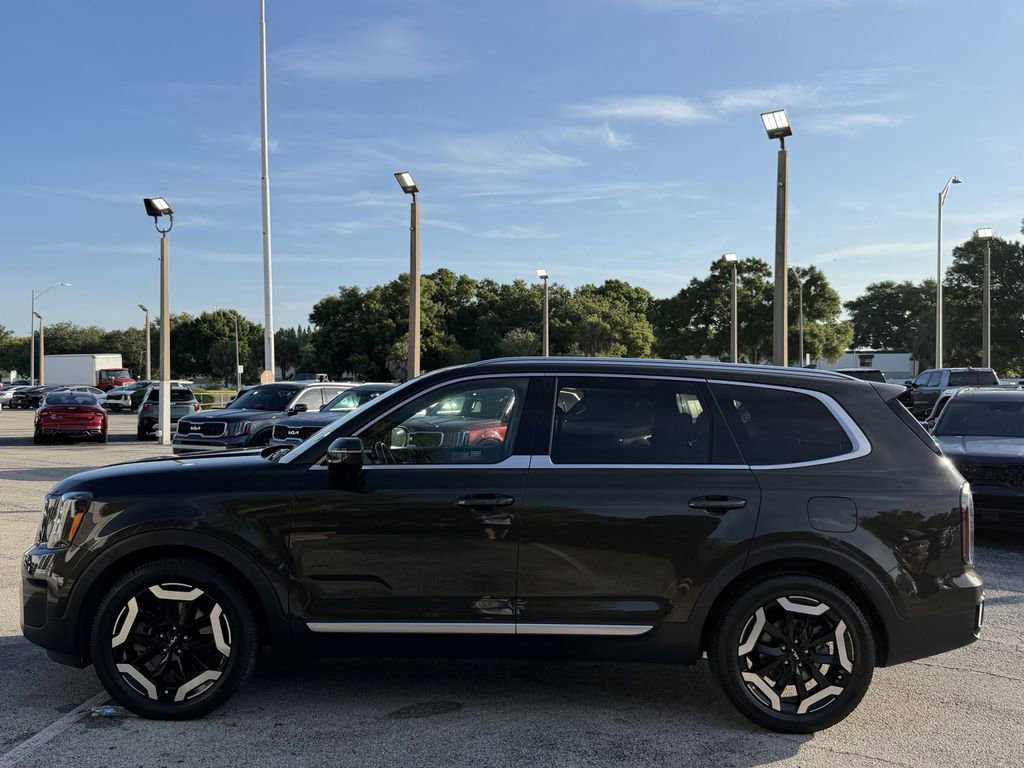 Certified 2023 Kia Telluride EX FWD image 8