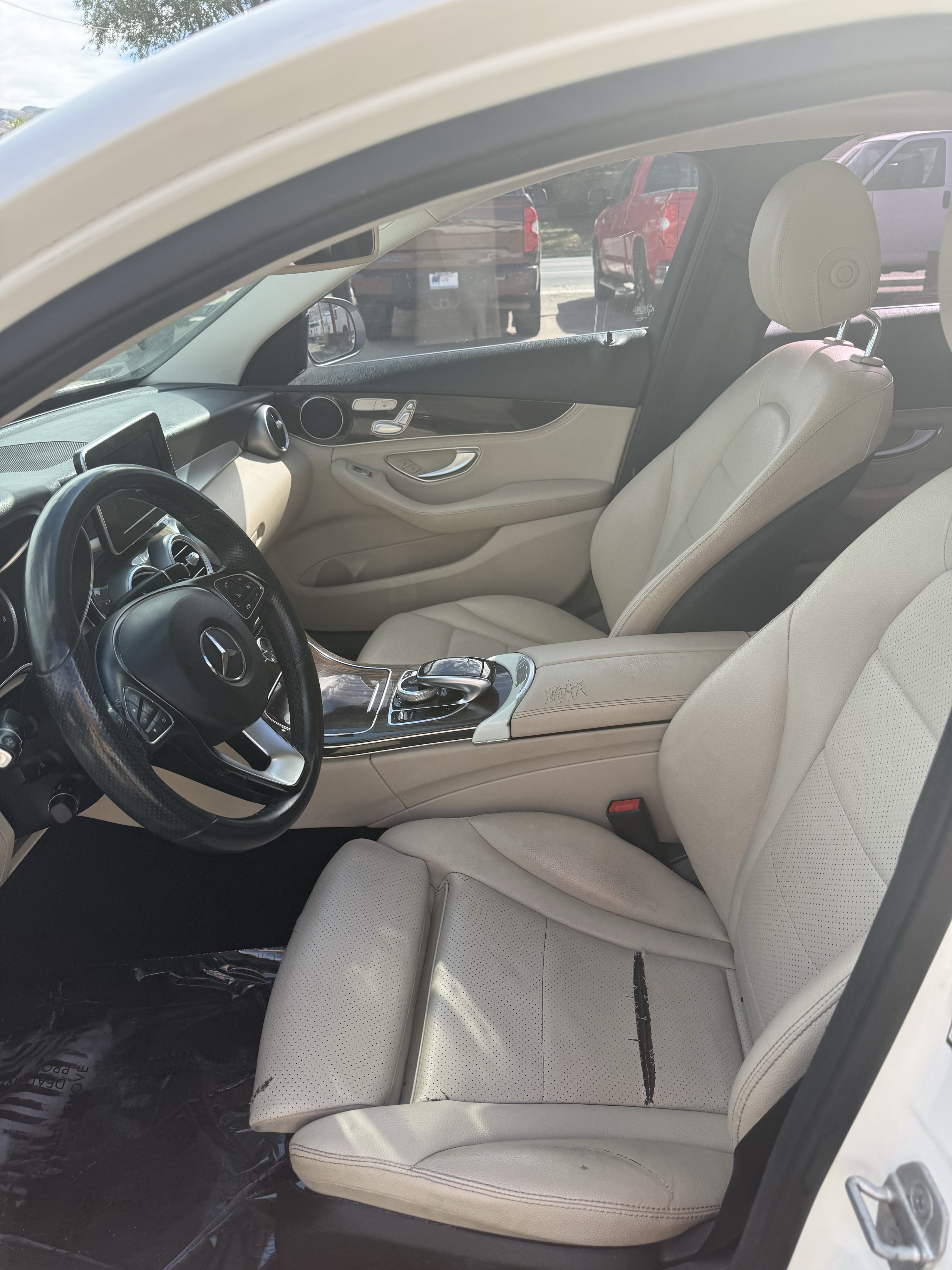 Used 2016 Mercedes-Benz C 300 4MATIC Sedan image 12