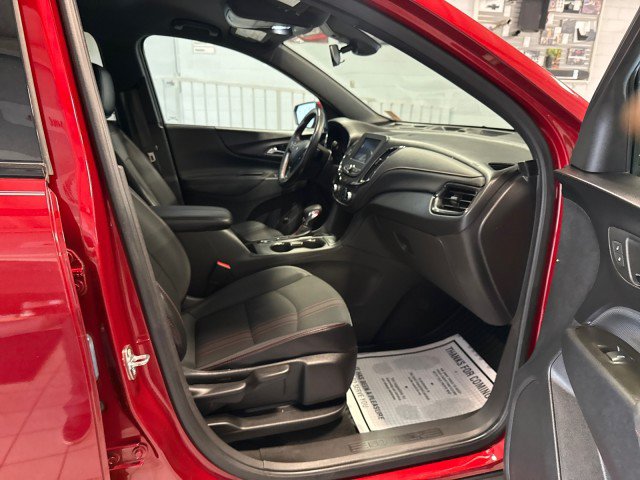 Used 2023 Chevrolet Equinox RS AWD/4WD image 29