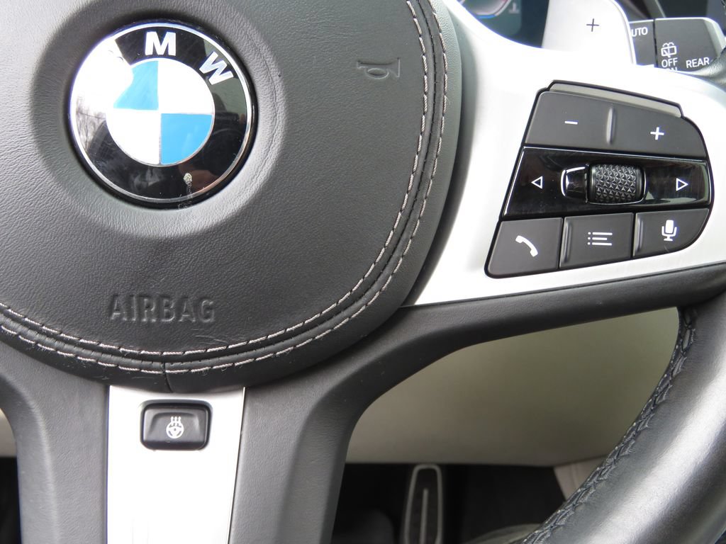 Used 2019 BMW X7 xDrive50i w/ M Sport Package AWD/4WD image 25