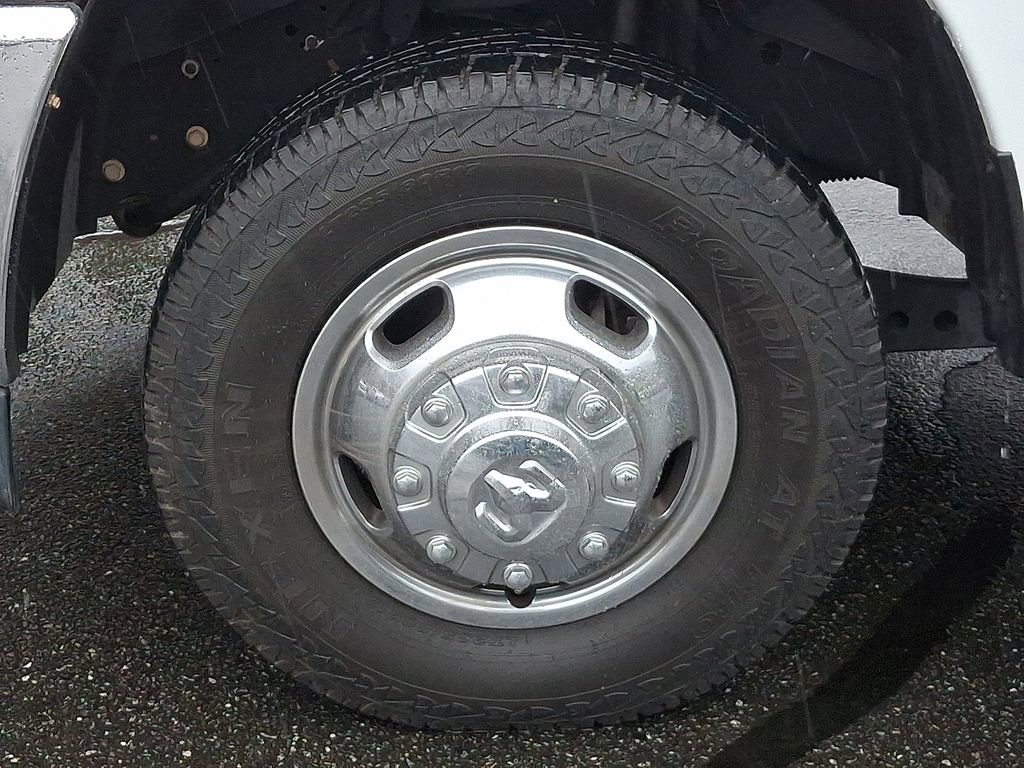 Used 2023 RAM 3500 Tradesman w/ Chrome Appearance Group image 8