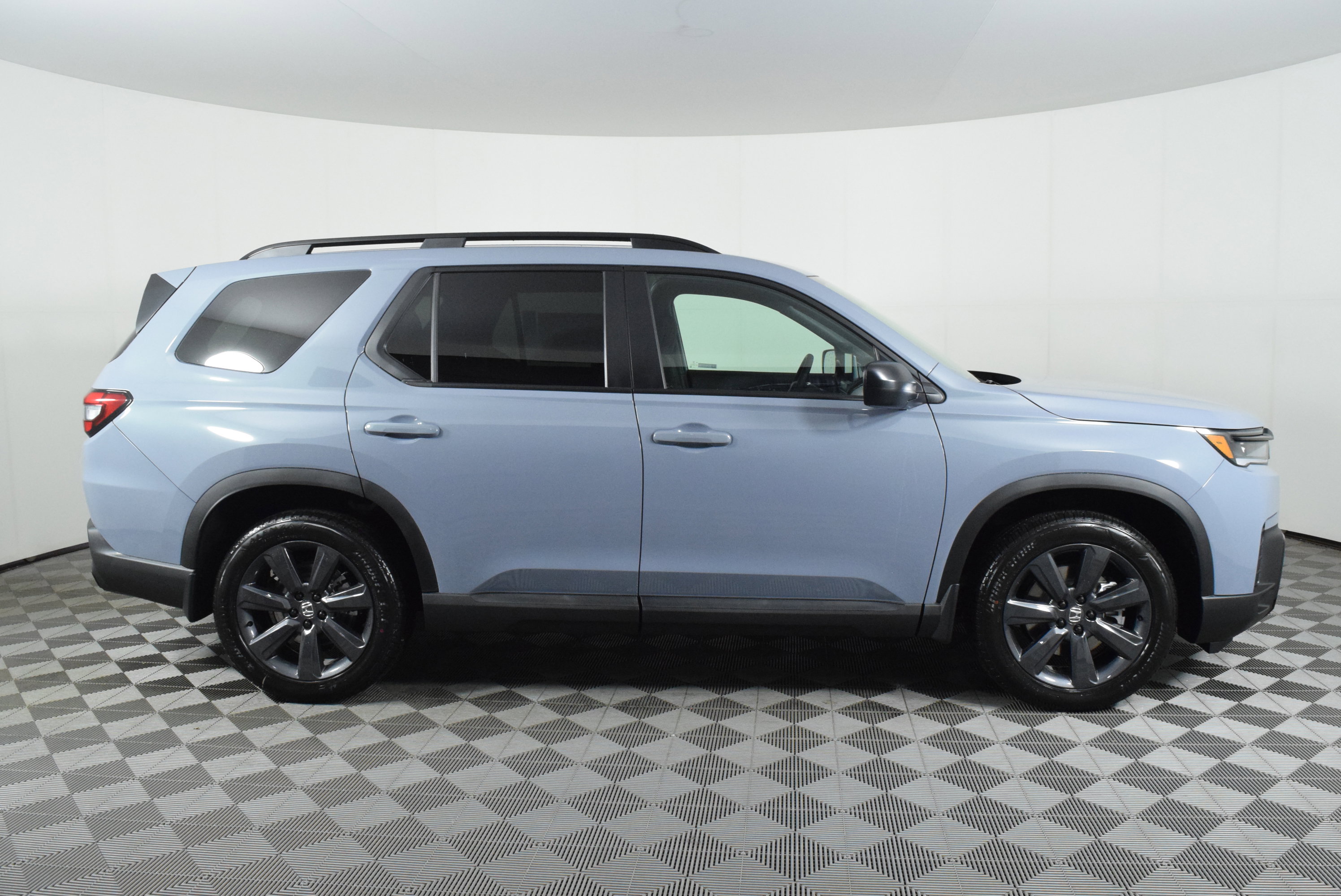 New 2026 Honda Pilot Sport image 5