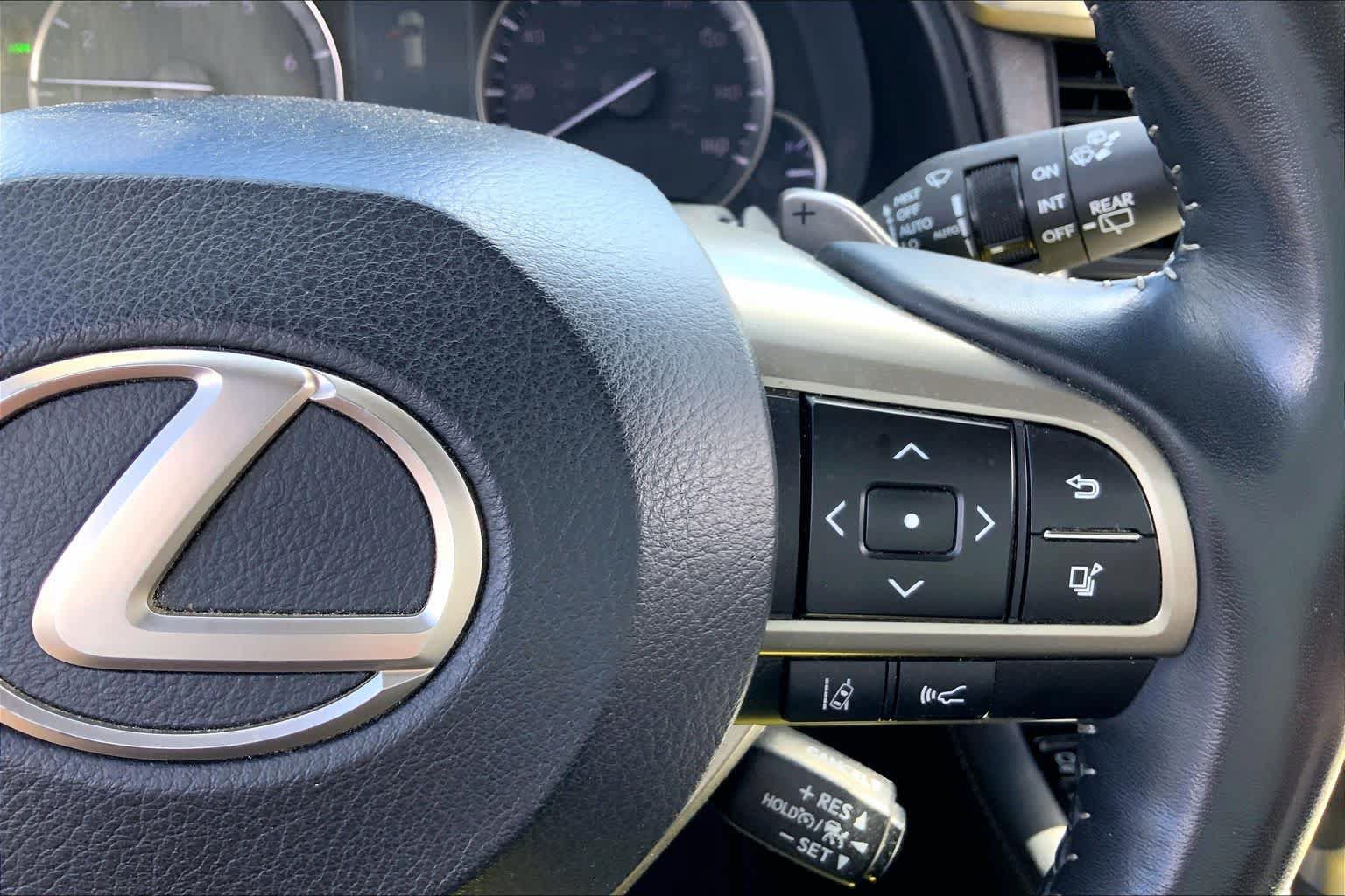 Used 2020 Lexus RX 350 AWD w/ Premium Package image 25