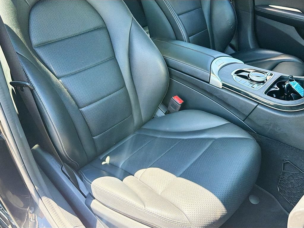 Used 2021 Mercedes-Benz C 300 4MATIC Sedan image 28