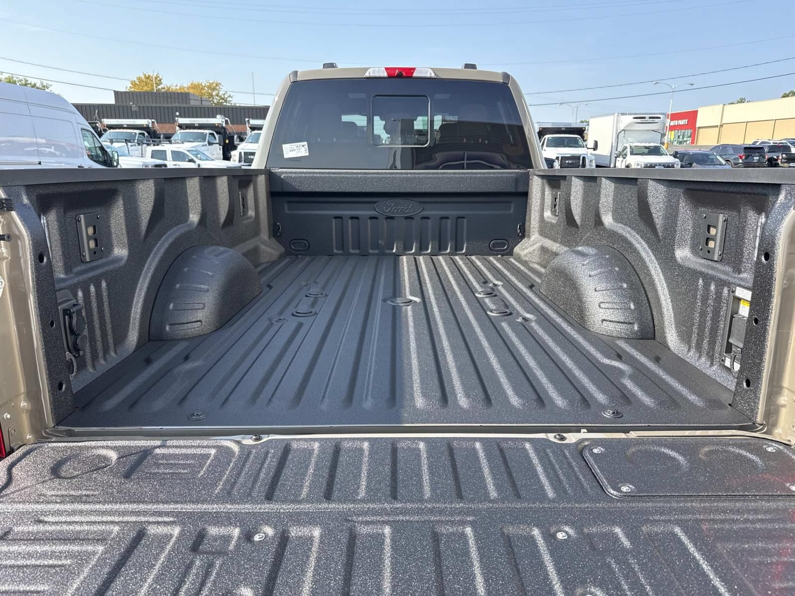New 2027 Ford F350 Lariat w/ Lariat Ultimate Package AWD/4WD image 12