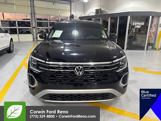 Used 2024 Volkswagen Atlas Peak Edition SEL AWD/4WD image 2