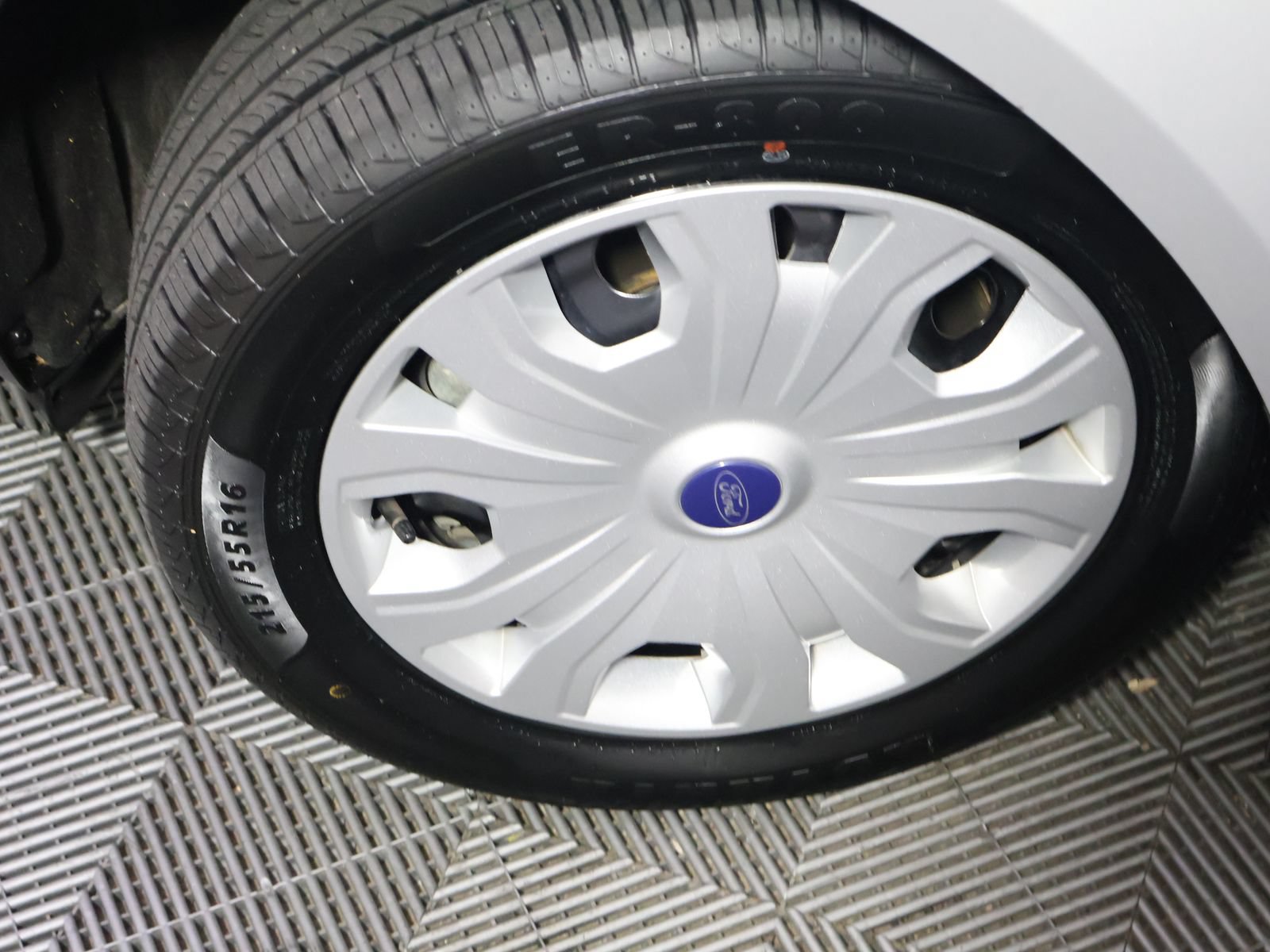Used 2020 Ford Transit Connect XL FWD image 18