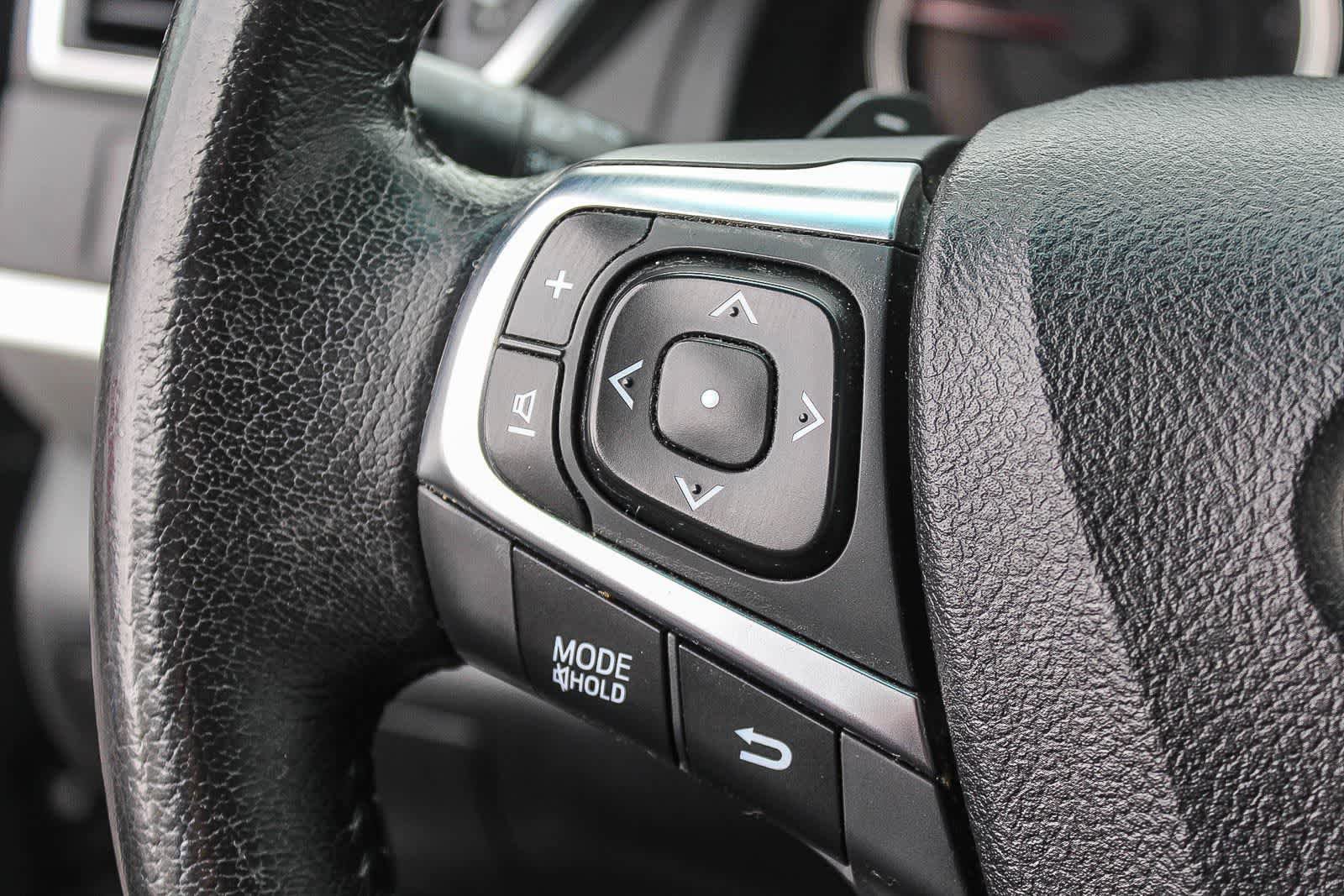 Used 2015 Toyota Camry SE FWD image 32