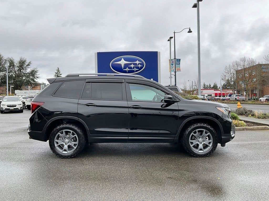 Used 2024 Honda Passport TrailSport image 9