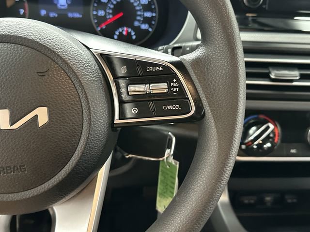 Used 2023 Kia Seltos LX AWD/4WD image 9