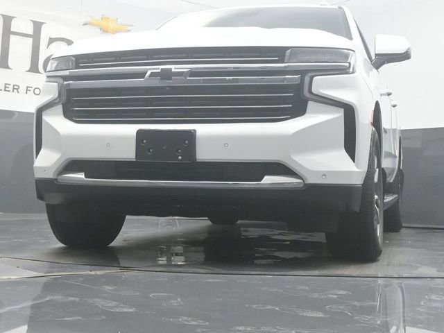 Used 2023 Chevrolet Suburban LT w/ LT Signature Plus Package AWD/4WD image 4