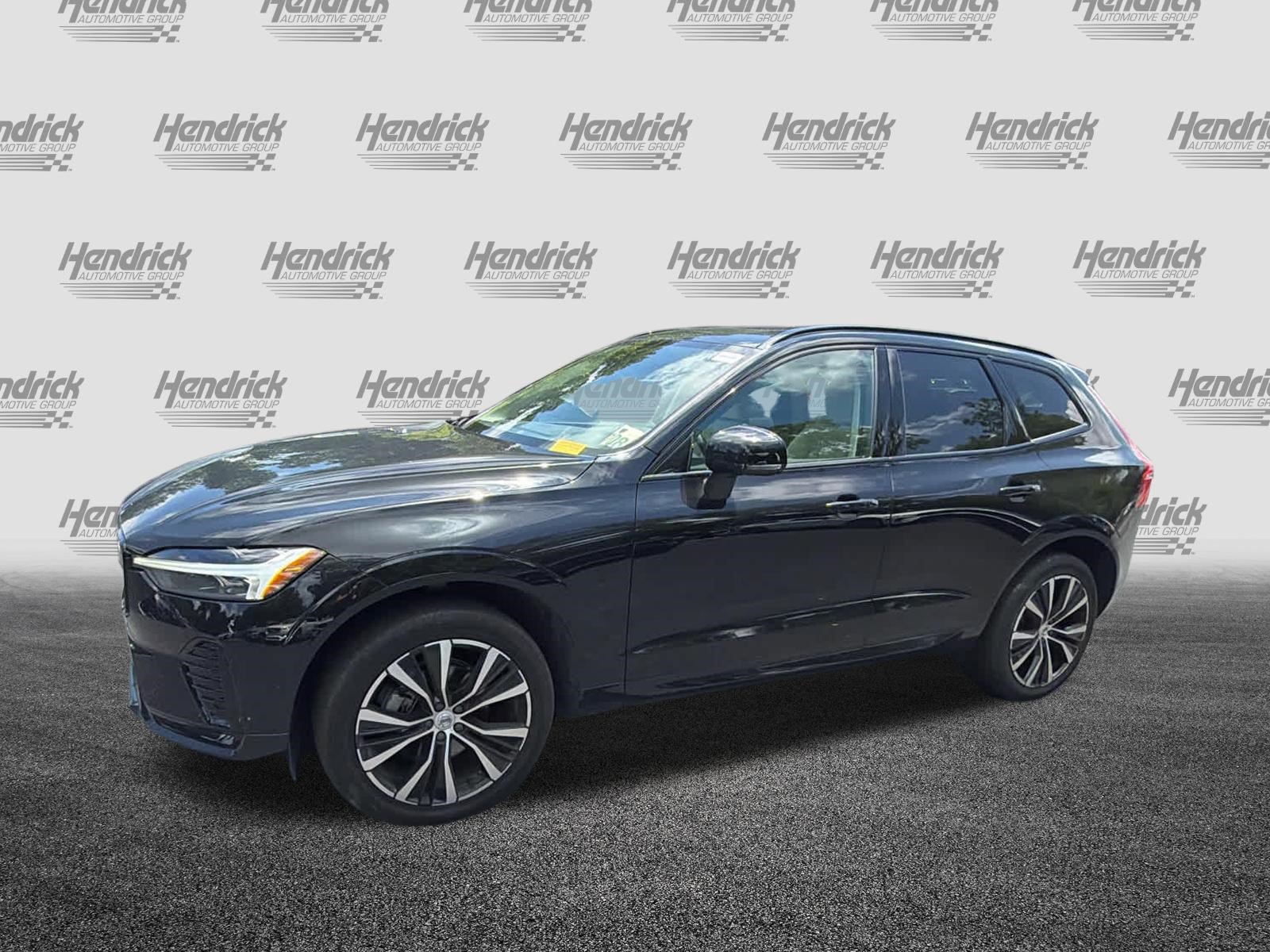 Used 2025 Volvo XC60 B5 Plus w/ Protection Package Premier AWD/4WD image 8