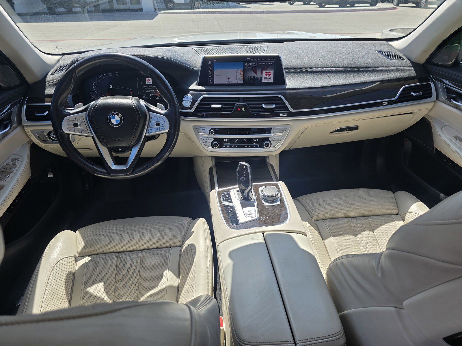 Used 2022 BMW 740i w/ Premium Package RWD image 14