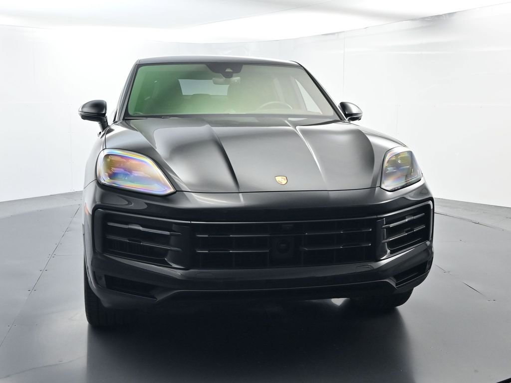Certified 2024 Porsche Cayenne S AWD/4WD image 18