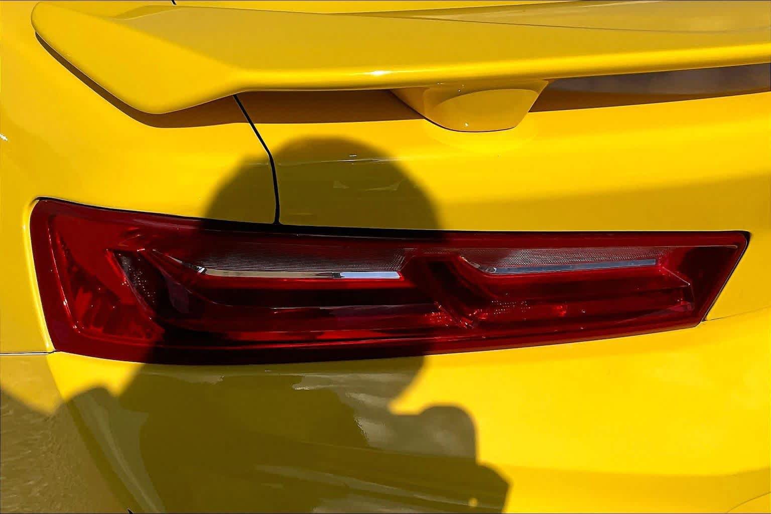 Used 2018 Chevrolet Camaro LT RWD image 25