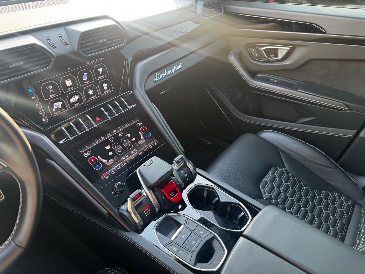 Used 2022 Lamborghini Urus image 27