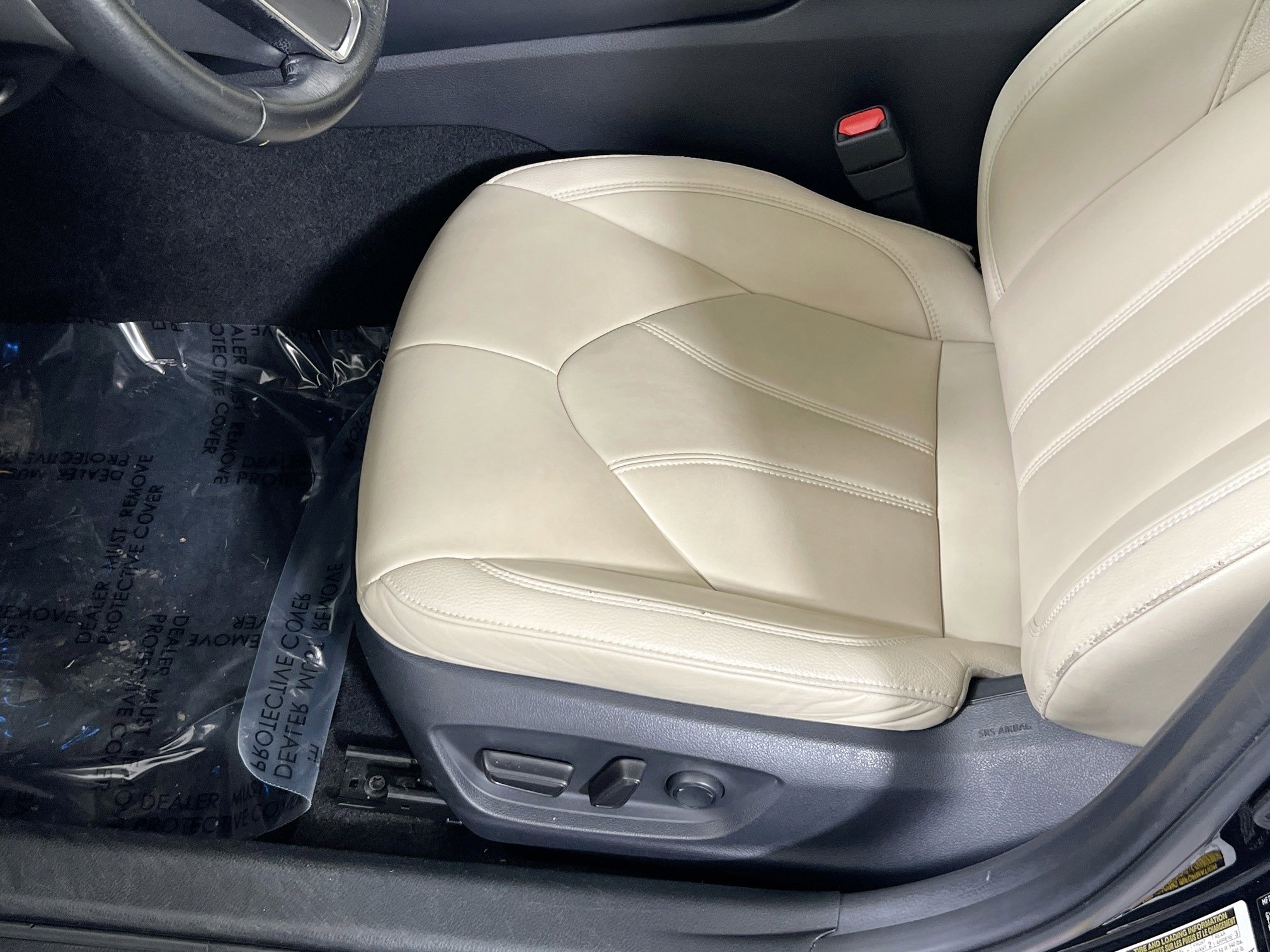 Used 2019 Toyota Avalon XLE image 18