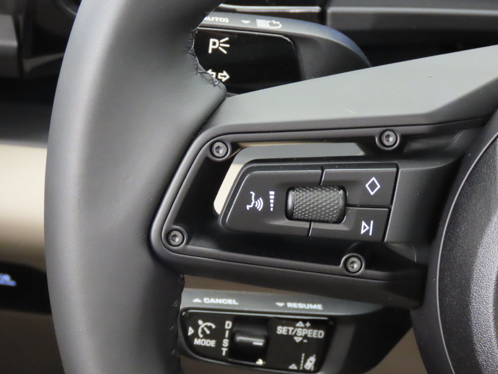 New 2026 Porsche Macan 4 Electric AWD/4WD image 21