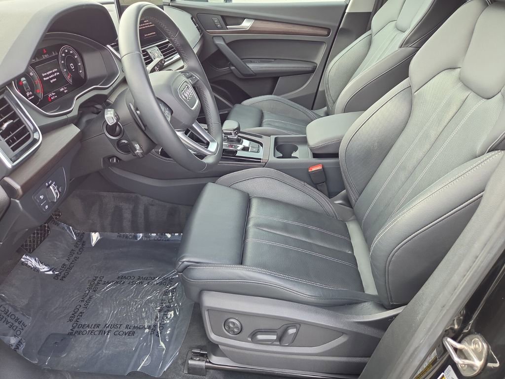 Used 2023 Audi Q5 2.0T Premium Plus w/ Premium Plus Package image 11