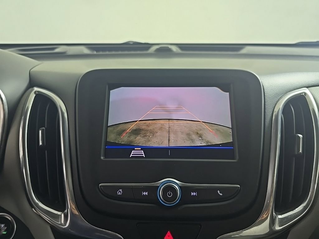 Used 2020 Chevrolet Equinox LS image 10
