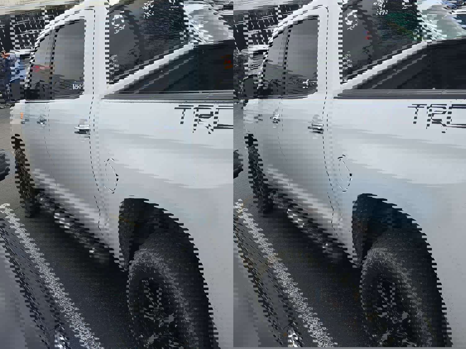 Used 2014 Toyota Tundra Platinum image 4