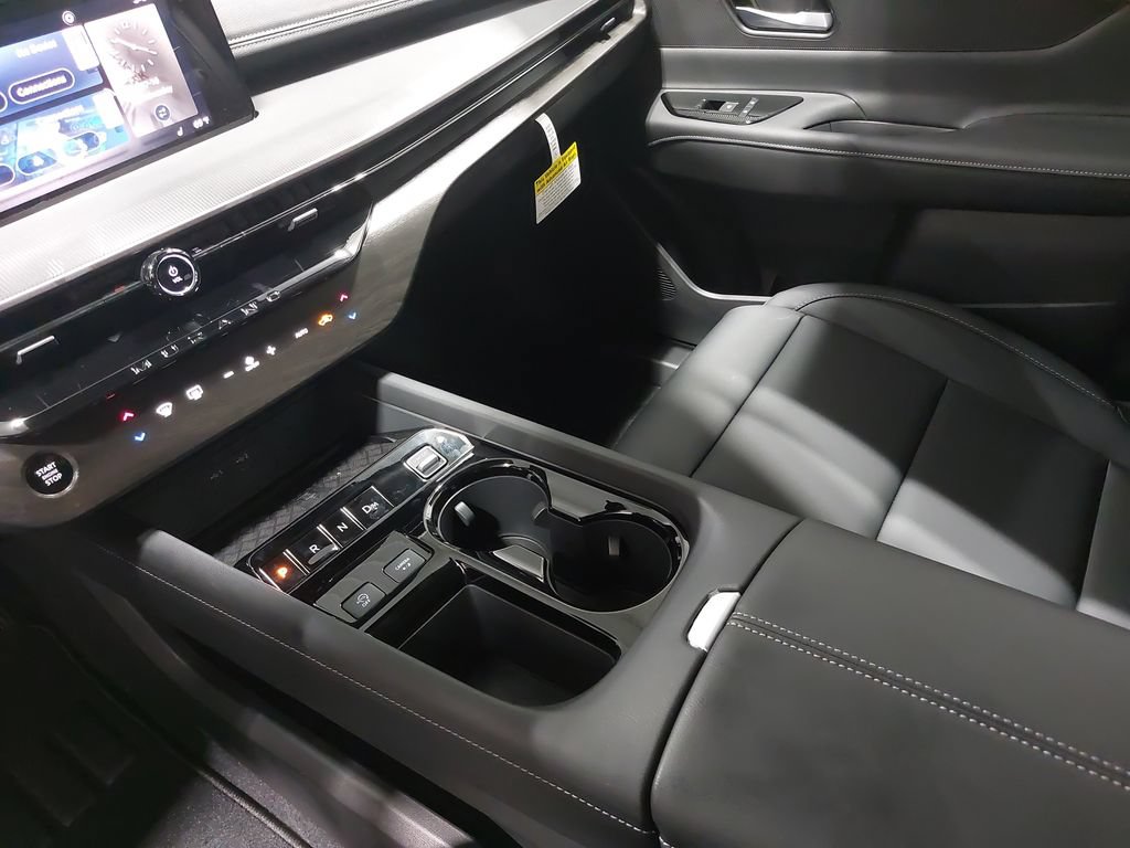 Used 2025 Nissan Murano SV AWD/4WD image 25