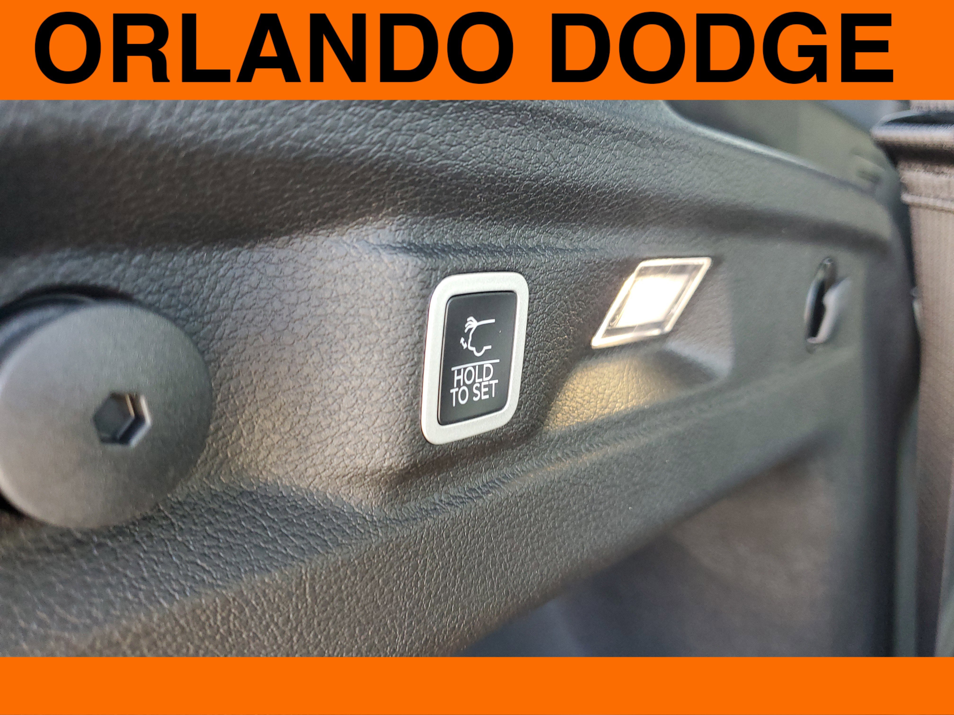 New 2025 Jeep Grand Cherokee L Altitude image 7