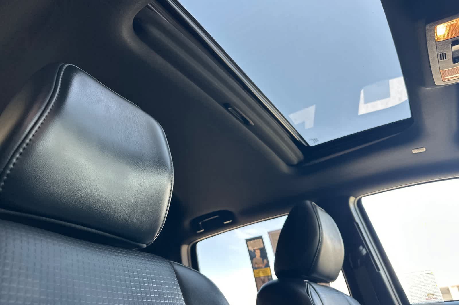 Used 2019 Toyota Tacoma TRD Off-Road AWD/4WD image 15