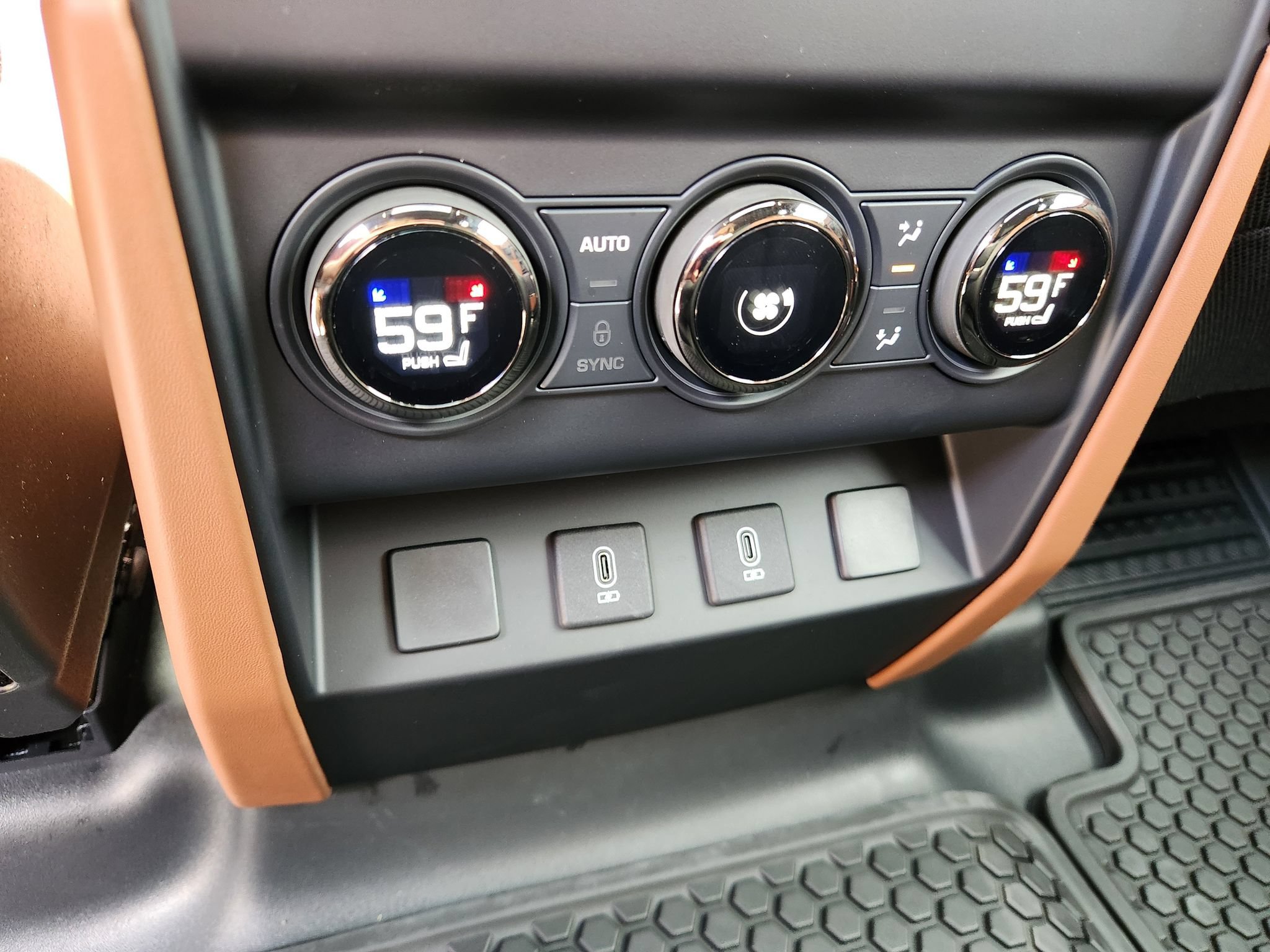 New 2026 Land Rover Defender 110 AWD/4WD image 12