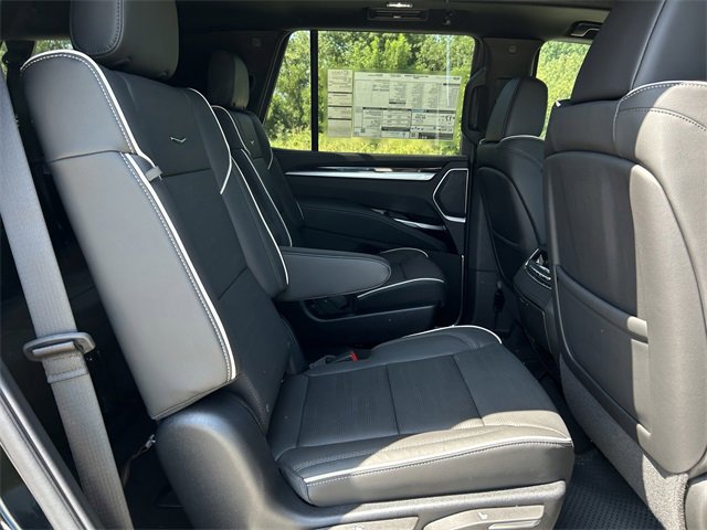 New 2025 Cadillac Escalade Premium Luxury image 29