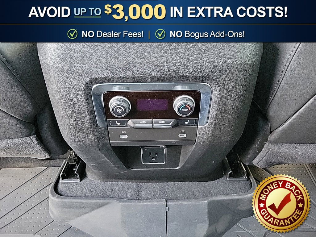 Used 2024 Chevrolet Suburban LT w/ LT Signature Plus Package RWD image 23