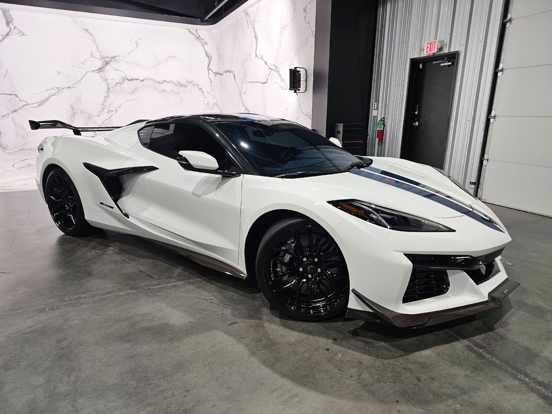 Used 2025 Chevrolet Corvette Z06 w/ Z07 Performance Package RWD image 54