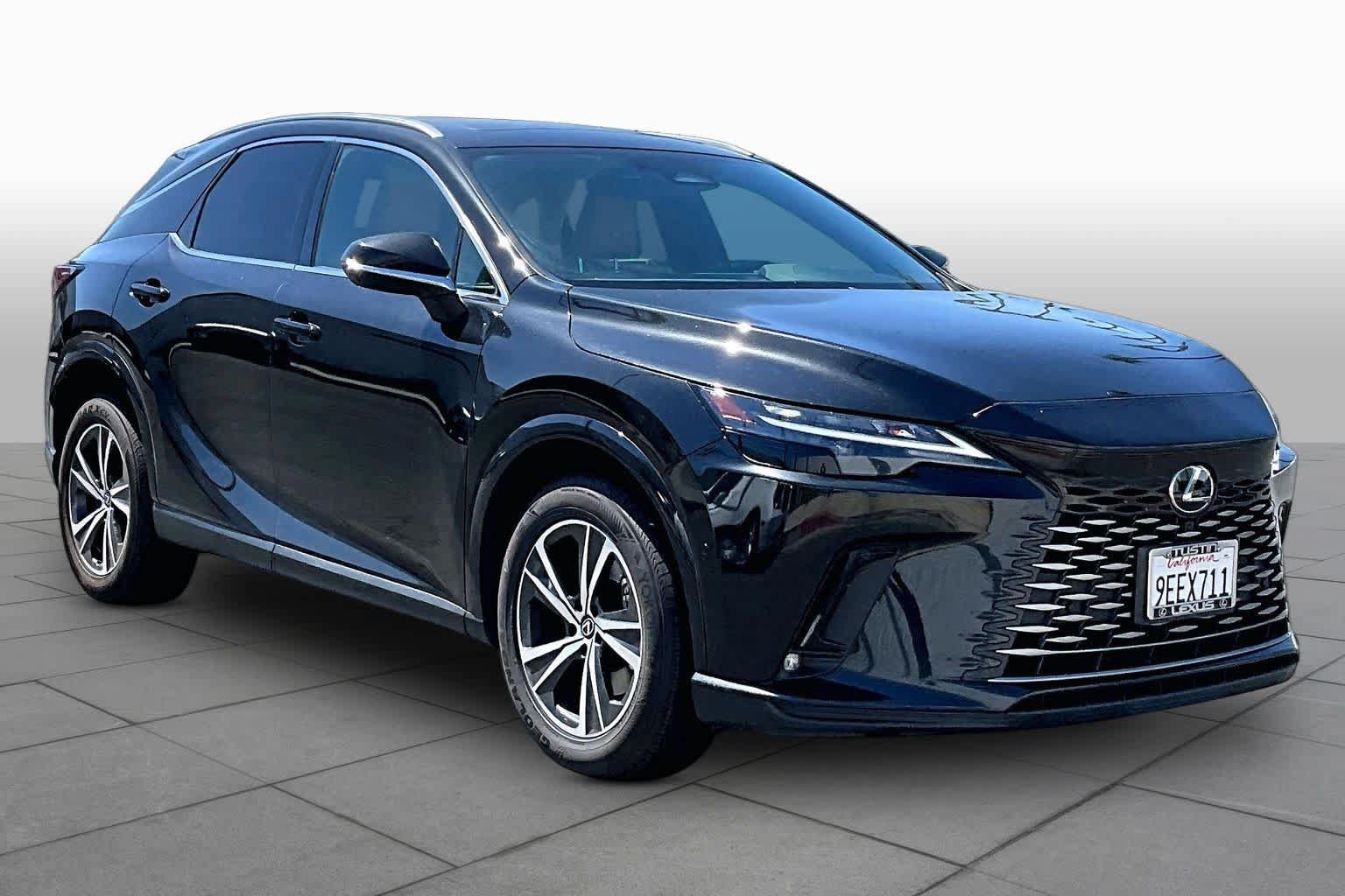 Used 2023 Lexus RX 350 Premium w/ Accessory Package (Z1) FWD image 2