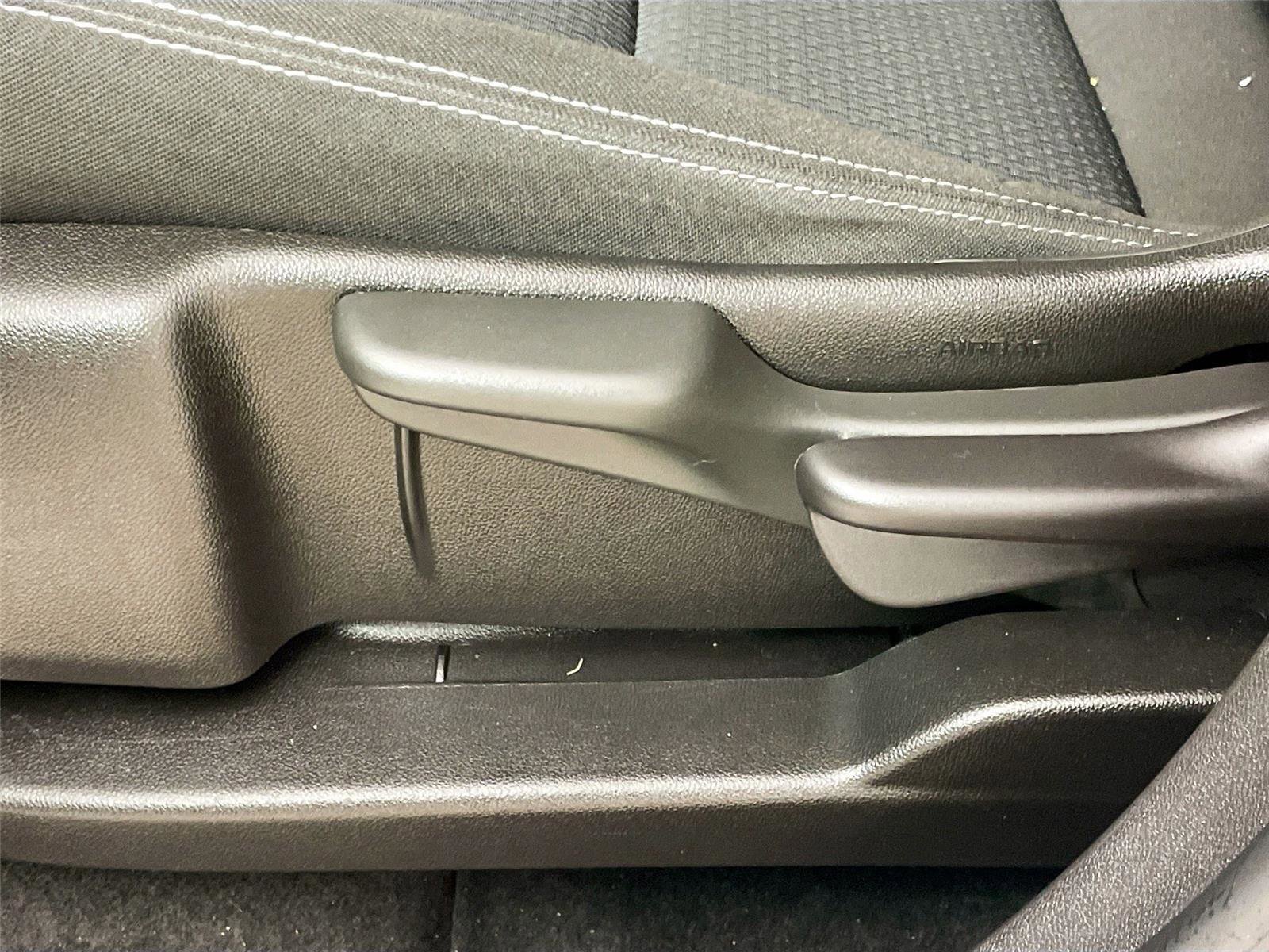 Used 2024 GMC Terrain SLE AWD/4WD image 20