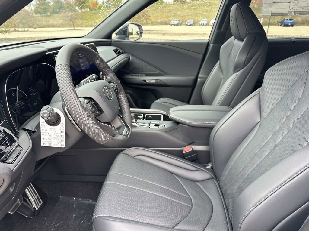 New 2026 Lexus TX 500h AWD image 11