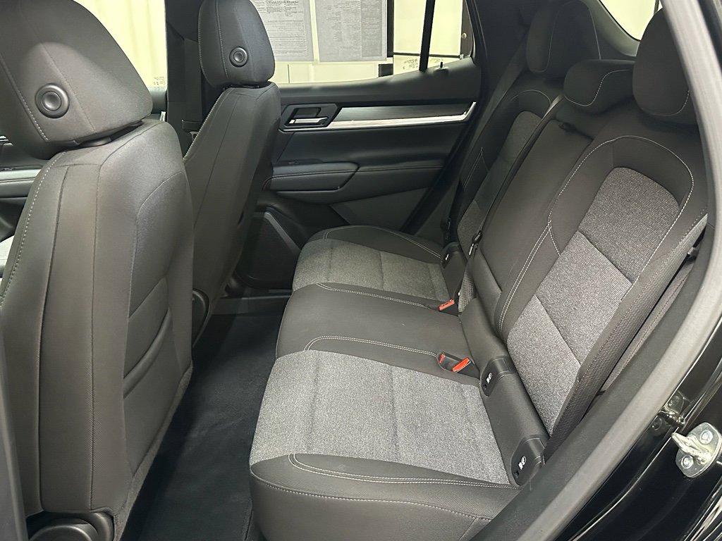 Used 2025 GMC Terrain Elevation AWD/4WD image 17