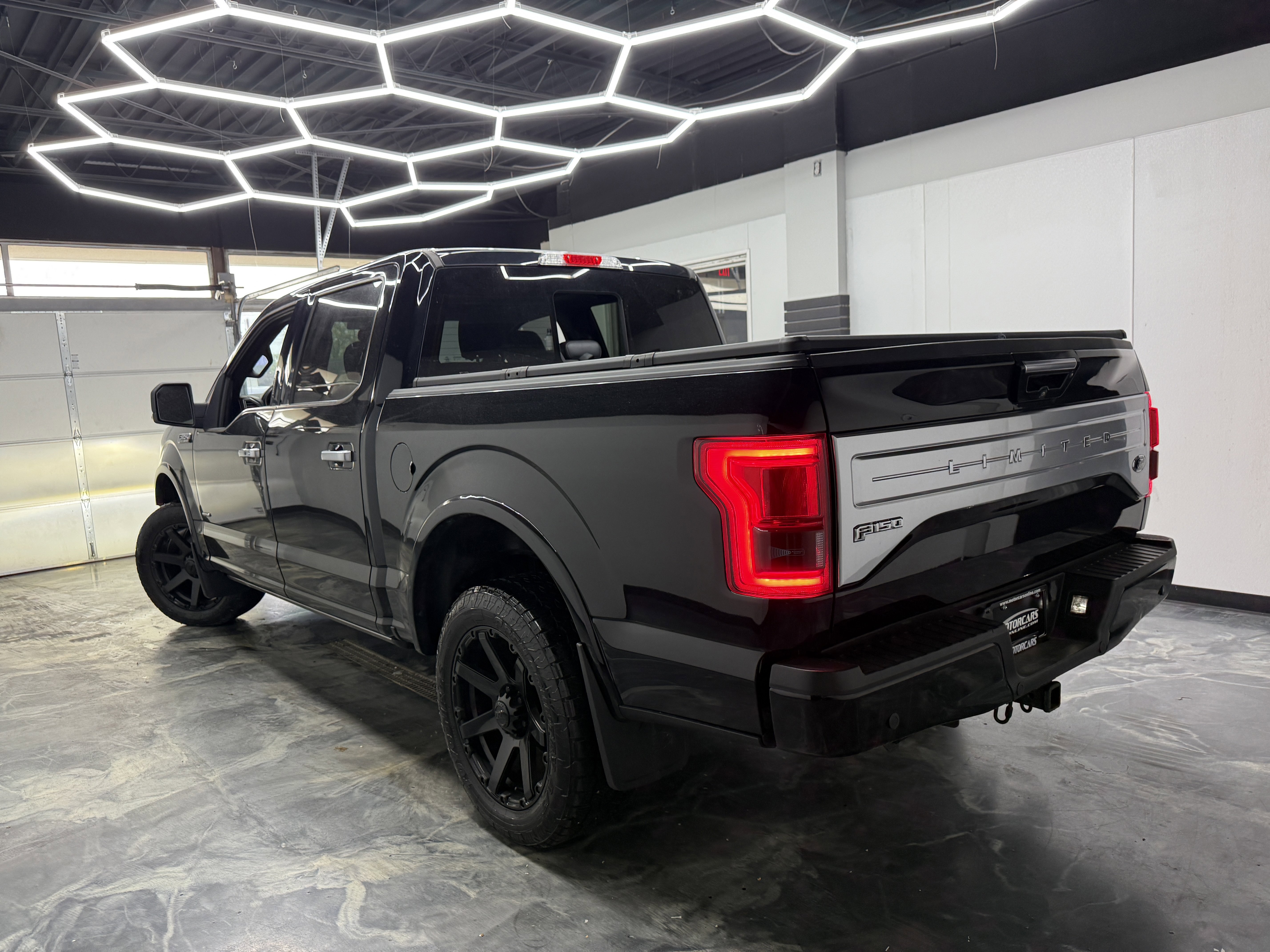 Used 2017 Ford F150 Limited AWD/4WD image 3