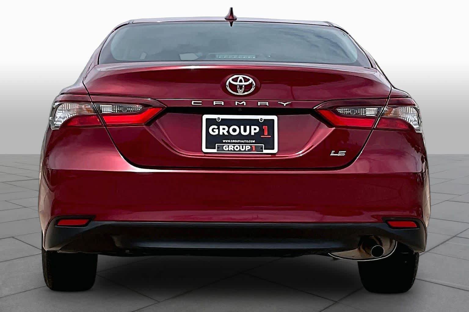Used 2021 Toyota Camry LE w/ Convenience Package FWD image 5