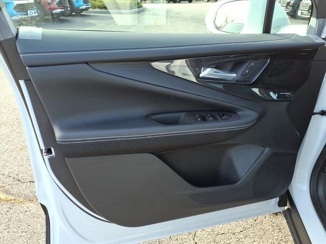 New 2026 Chevrolet Blazer EV LT AWD/4WD image 12