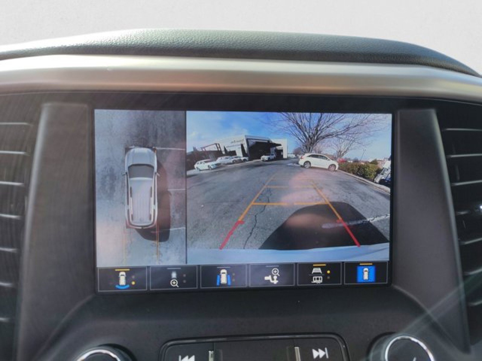 Used 2023 GMC Acadia Denali w/ Denali Ultimate Package AWD/4WD image 17