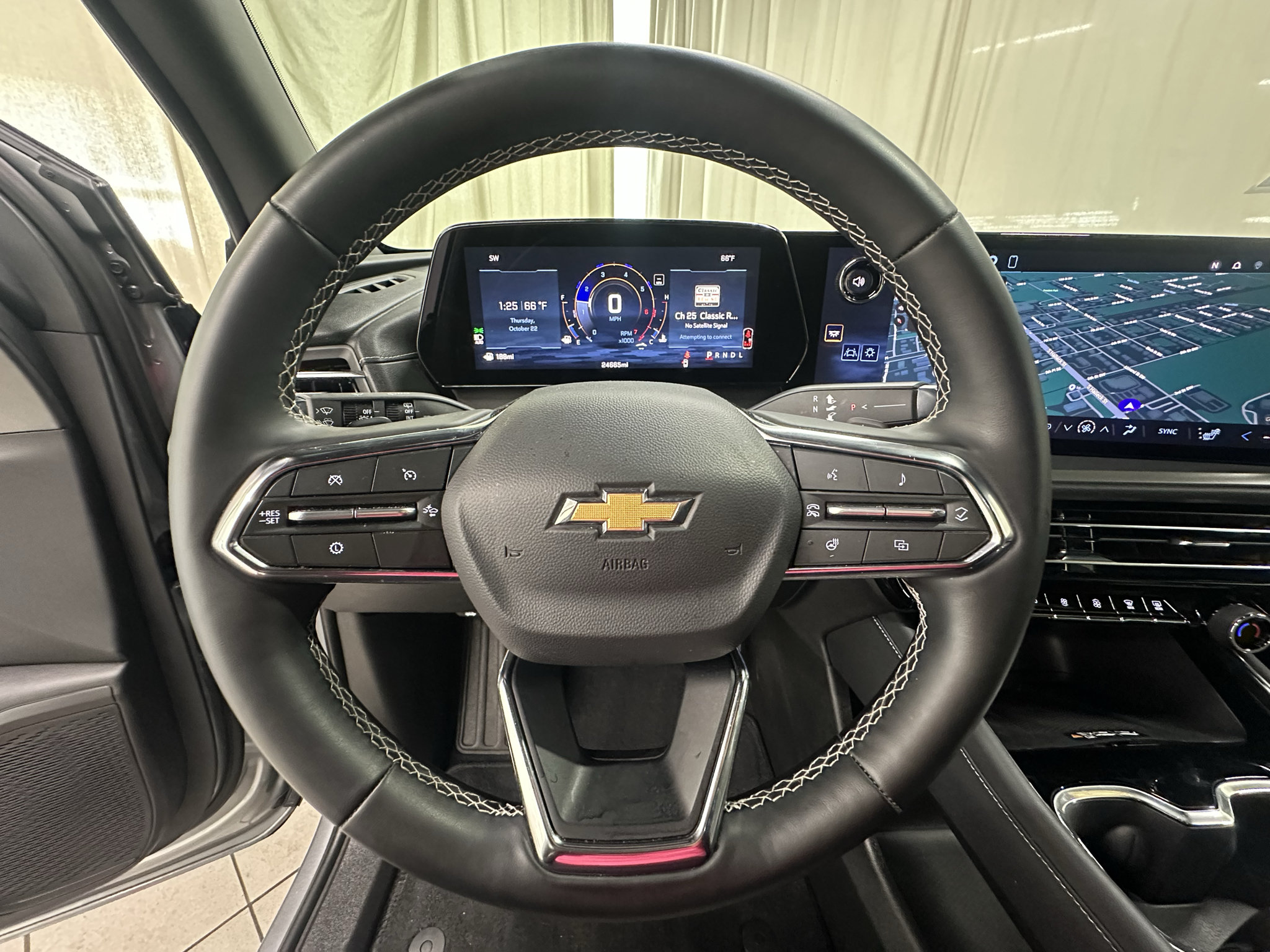 Certified 2026 Chevrolet Traverse LT w/ Driver Confidence Package FWD image 31