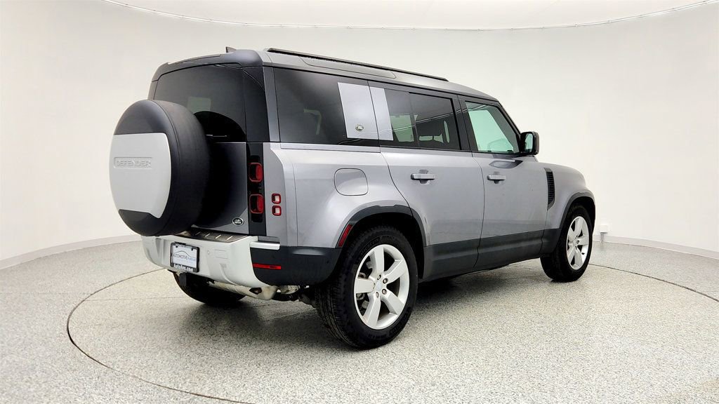 Used 2023 Land Rover Defender 110 S image 5