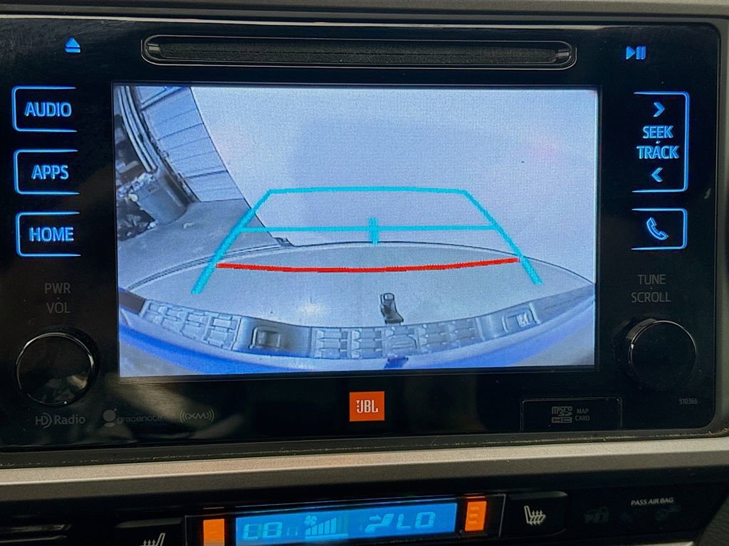 Used 2018 Toyota Tacoma Limited image 14