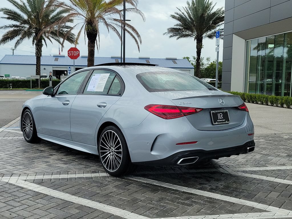 Used 2023 Mercedes-Benz C 300 Sedan image 3